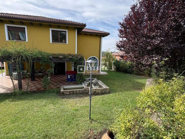 Chalet en venta en Arenas De San Pedro, Ávila