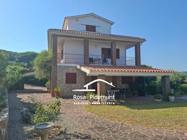 Chalet en venta en els Tres Turons, Maresme