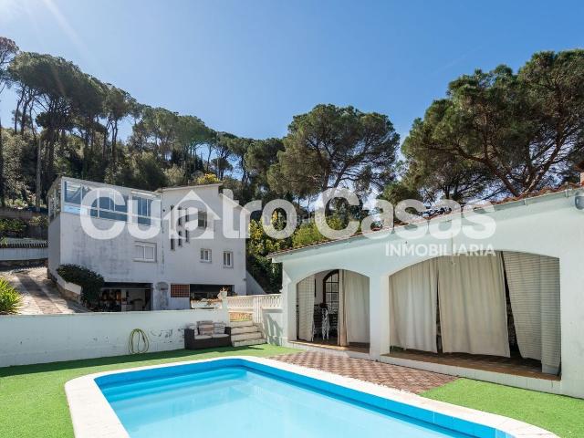 Chalet en venta en Urbanització de Can Raimí, Maresme