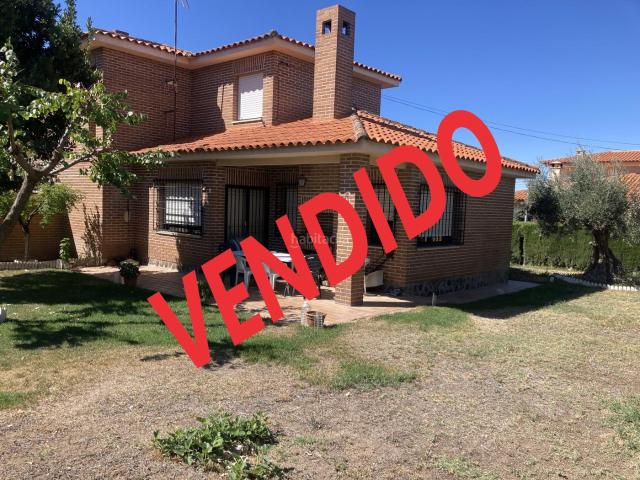 Chalet en venta en Argés, Toledo