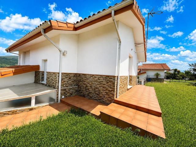 Chalet en venta en Piedrahíta, Santoña