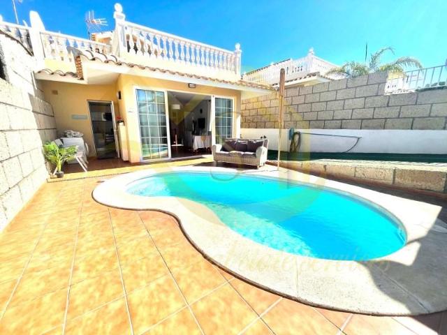 Villa en alquiler en Arona