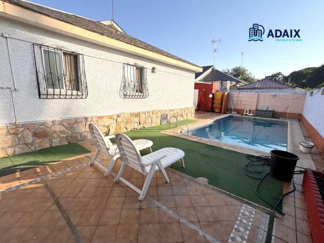 Chalet en venta en Arroyomolinos, Madrid