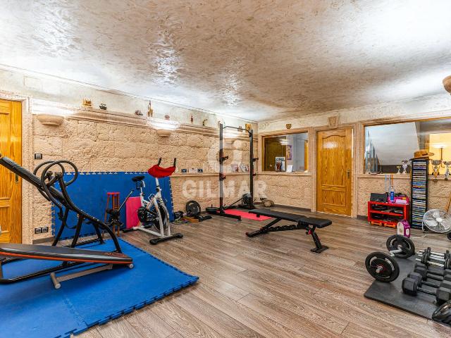 Chalet en venta en Arroyomolinos, Madrid