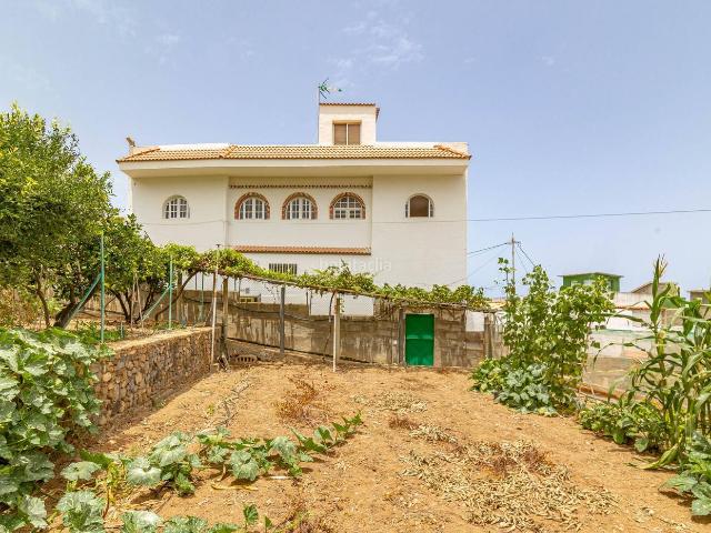Villa en venta en Arucas, Montaña de Arucas