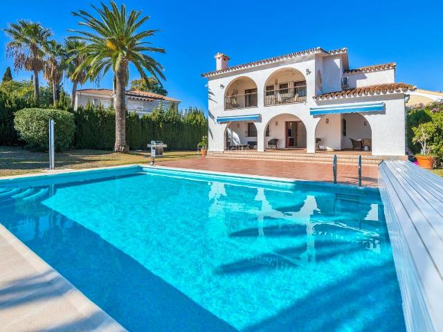 Villa en venta en Atalaya
