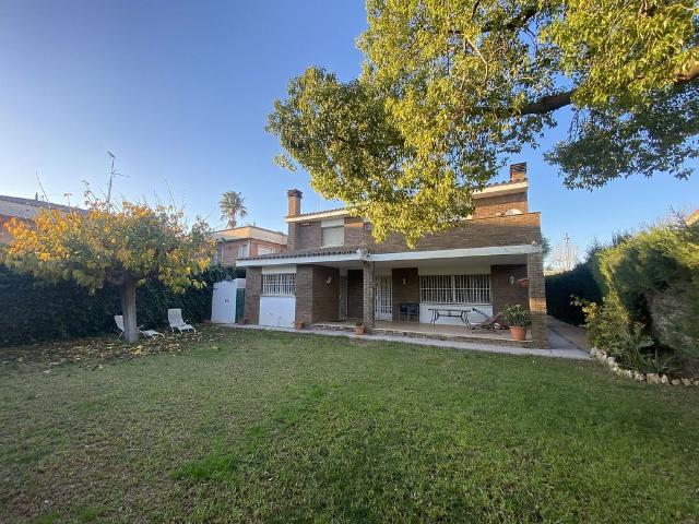 Villa en venta en Vinyols I Els Arcs