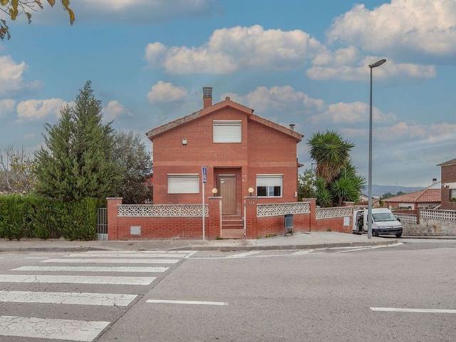 Villa en venta en Rubí
