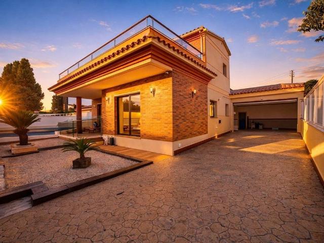 Chalet en venta en Segur de Calafell, Baix Penedès