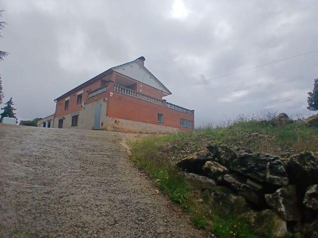 Villa en venta en Vallirana