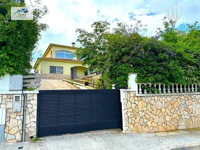 Chalet en venta en Mas de Mora, Maresme