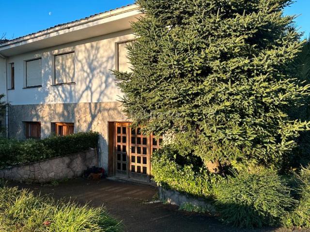 Villa en venta en Avilés, El Quirinal