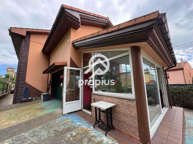 Chalet en venta en Avilés, Asturias