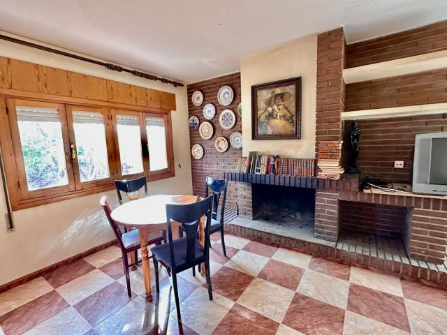 Chalet en venta en Azuqueca De Henares, Castilla-La Mancha