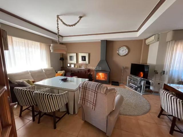 Chalet en venta en Barrio Poetas de la Hispanidad, Baeza