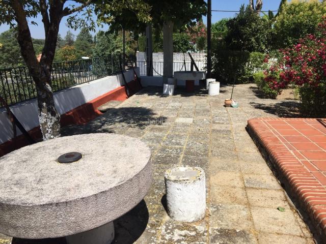 Chalet en venta en Barrio Poetas de la Hispanidad, Baeza