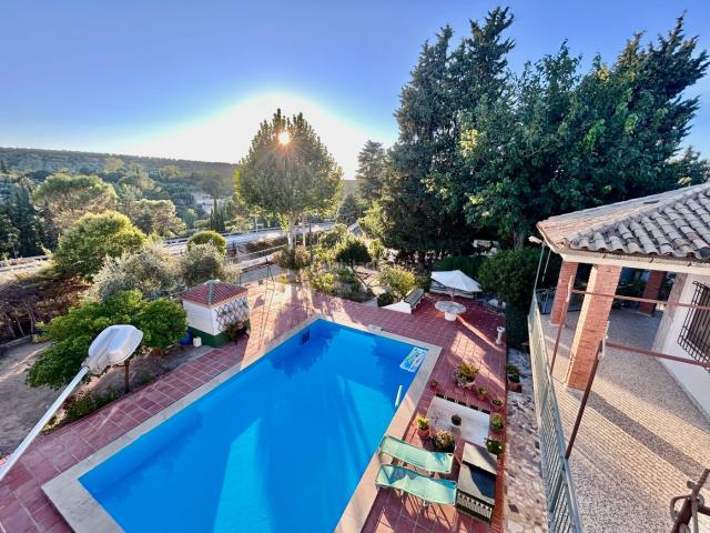 Chalet en venta en Barrio Poetas de la Hispanidad, Baeza