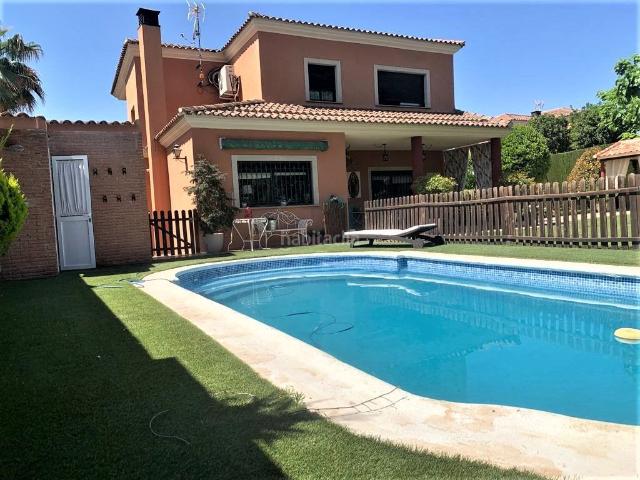 Chalet en venta en Barrio Poetas de la Hispanidad, Baeza