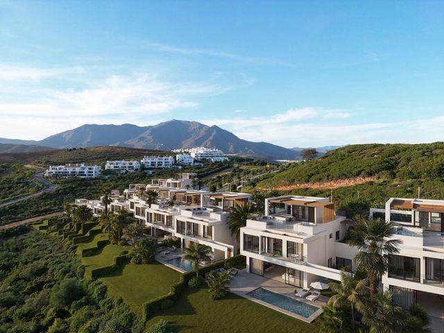 Chalet en venta en La Perla de Bahía, Costa del Sol Occidental