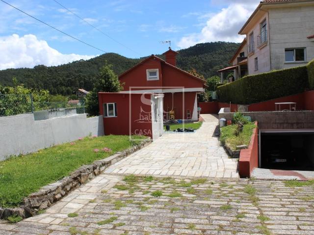 Chalet en venta en Baiona, Vigo