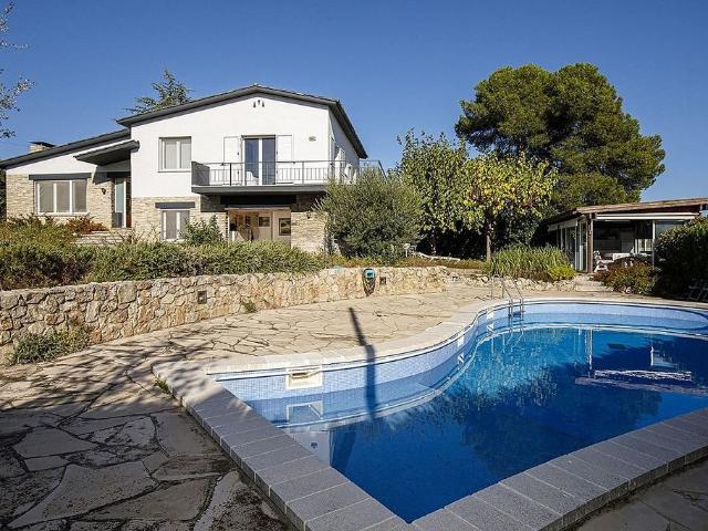 Chalet en venta en Pla de l'Estany, Catalunya