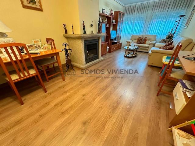 Chalet en venta en Barbadás, Ourense