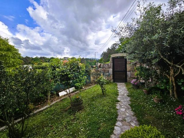 Villa en venta en Barbadás, San Amaro