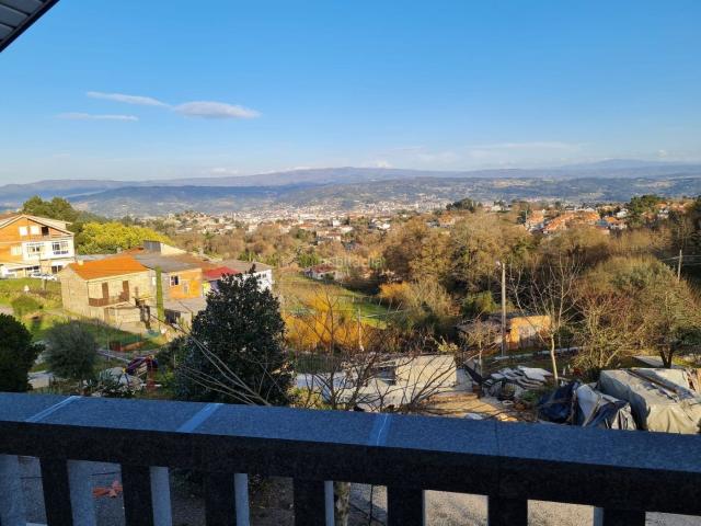 Chalet en venta en Barbadás, Ourense