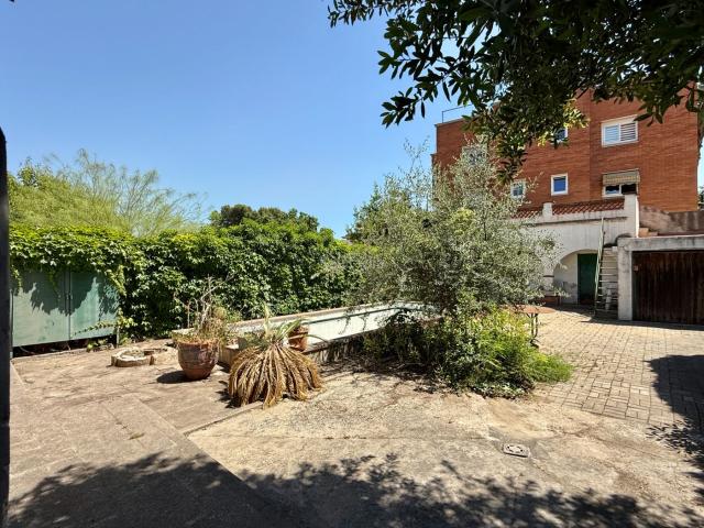 Chalet en venta en Horta-Guinardó, Barcelonès