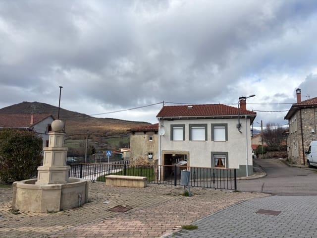 Chalet en venta en Barruelo De Santullán, Castilla y León