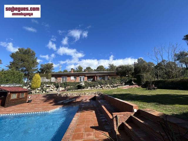 Chalet en venta en Urbanització Bon Solei 1, Baix Llobregat