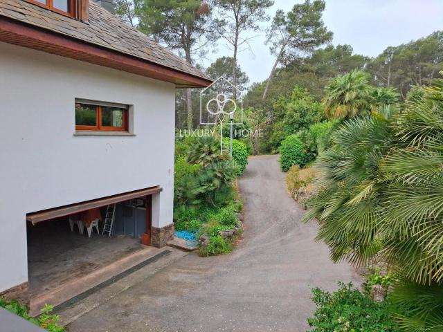 Villa en venta en Begues, Urbanització Can Amell