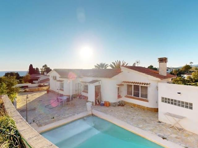 Chalet en venta en Benajarafe, La Axarquía