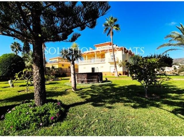 Chalet en venta en Benajarafe, La Axarquía