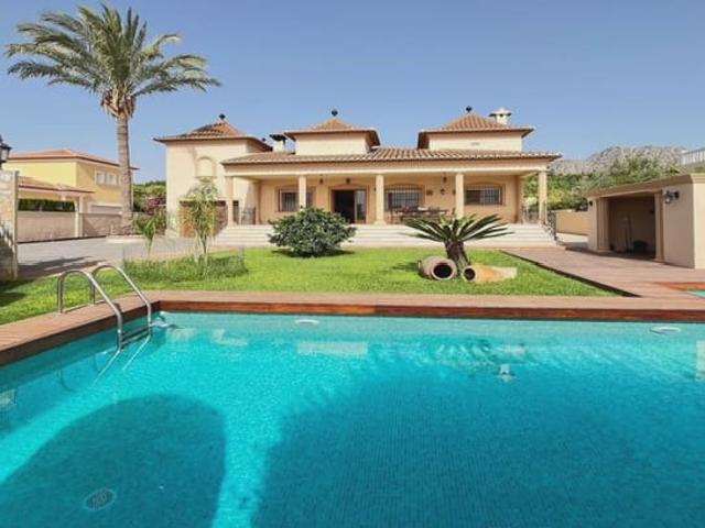 Chalet en venta en la Marina Alta, Valencia