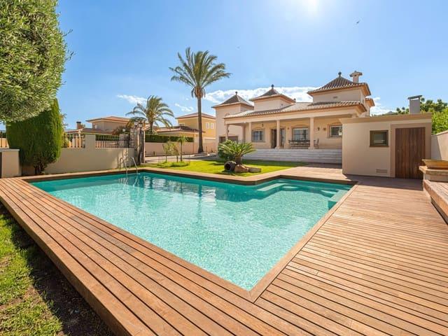 Chalet en venta en Beniarbeig, Alicante