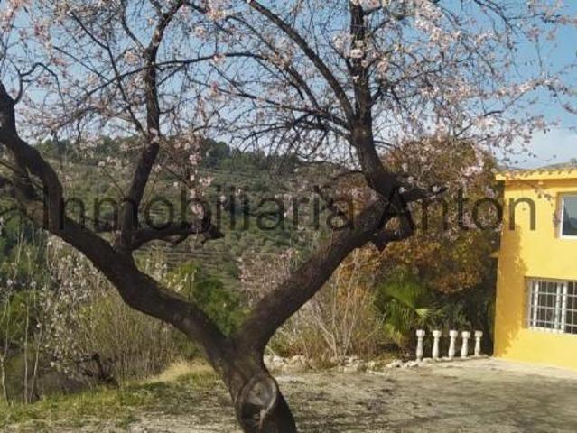 Villa en venta en Beniardá