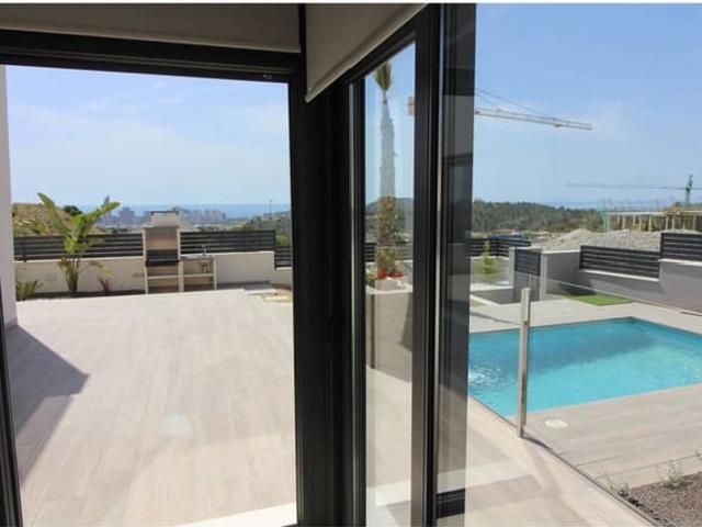 Villa en venta en Benidorm, el Castell - Casc Antic