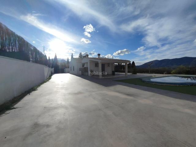 Chalet en venta en Benimarfull, Valencia