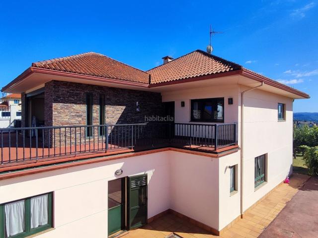 Chalet en venta en Bergondo, A Coruña