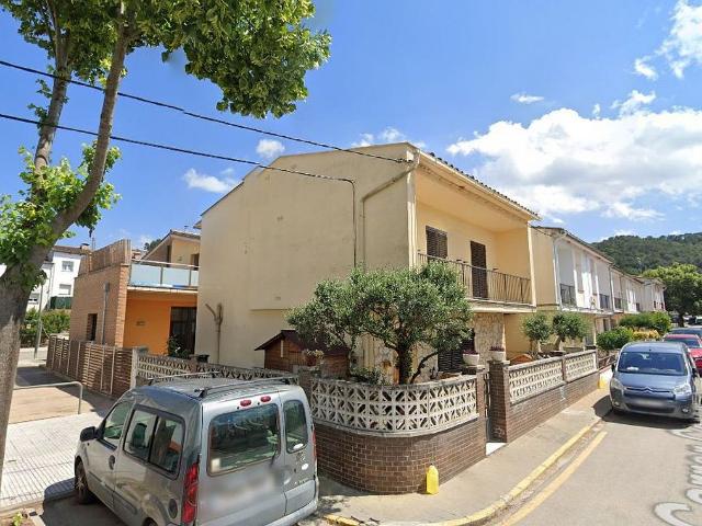 Villa en venta en Bescanó