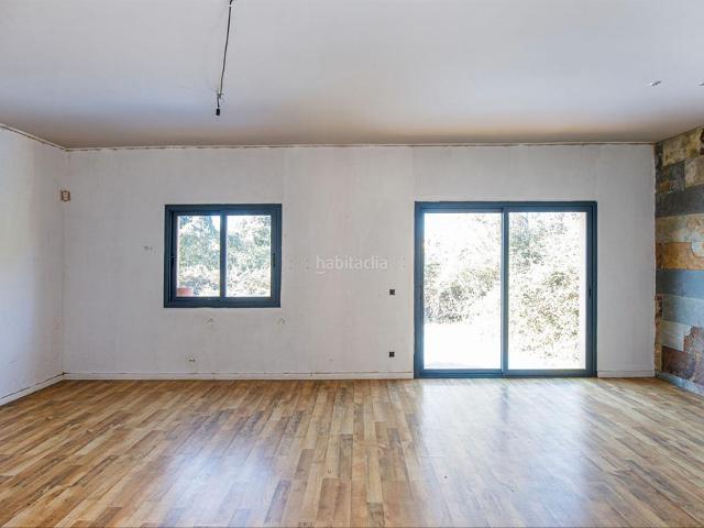 Villa en venta en Bescanó, Mas Llunes