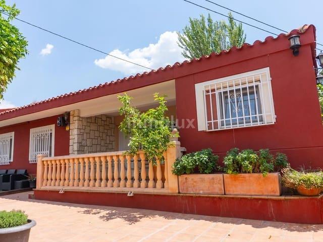 Villa en venta en Biar