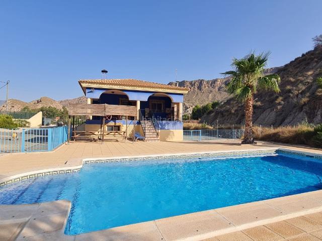 Chalet en venta en Tollos, Vega Alta del Segura
