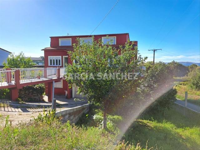 Villa en venta en Boiro, A Poza