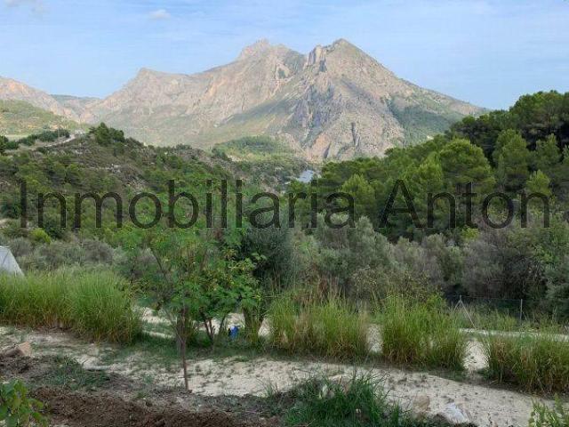 Villa en venta en Bolulla