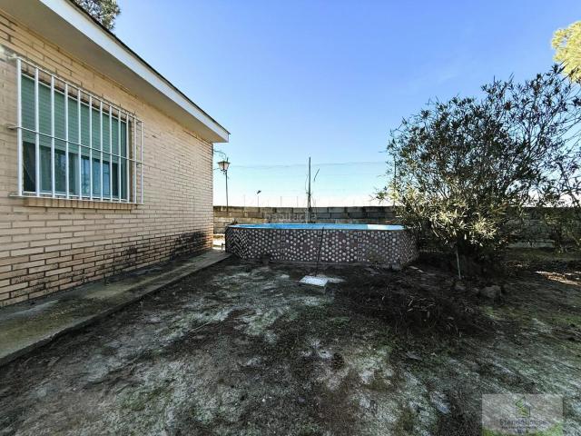 Chalet en venta en Bonares, Huelva