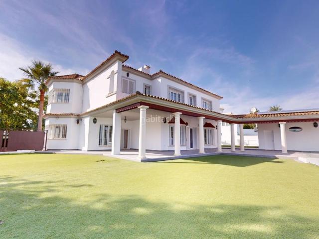 Chalet en venta en Bormujos, Andalucía