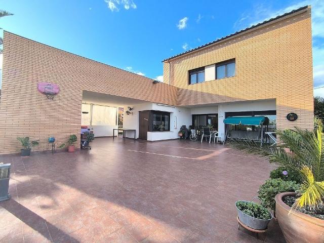 Chalet en venta en Botarell, Tarragona