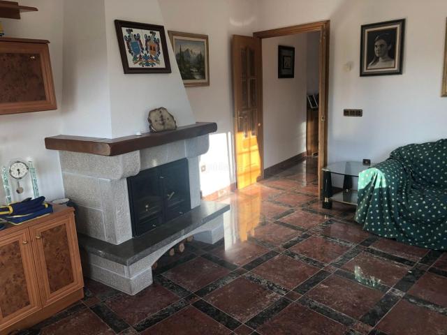 Chalet en venta en Brihuega, Castilla-La Mancha
